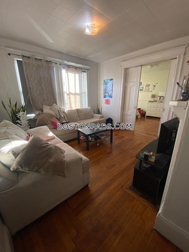 Boston - 2 Beds, 1 Baths