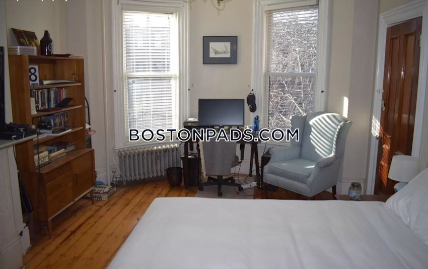 BOSTON - SOUTH END - 3 Beds, 2 Baths - Image 4