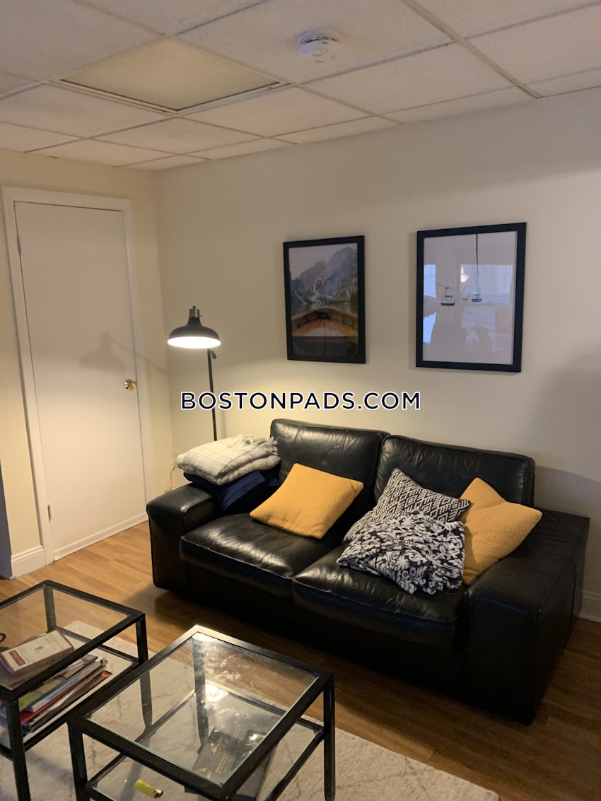 BOSTON - CHINATOWN - 1 Bed, 1 Bath - Image 18