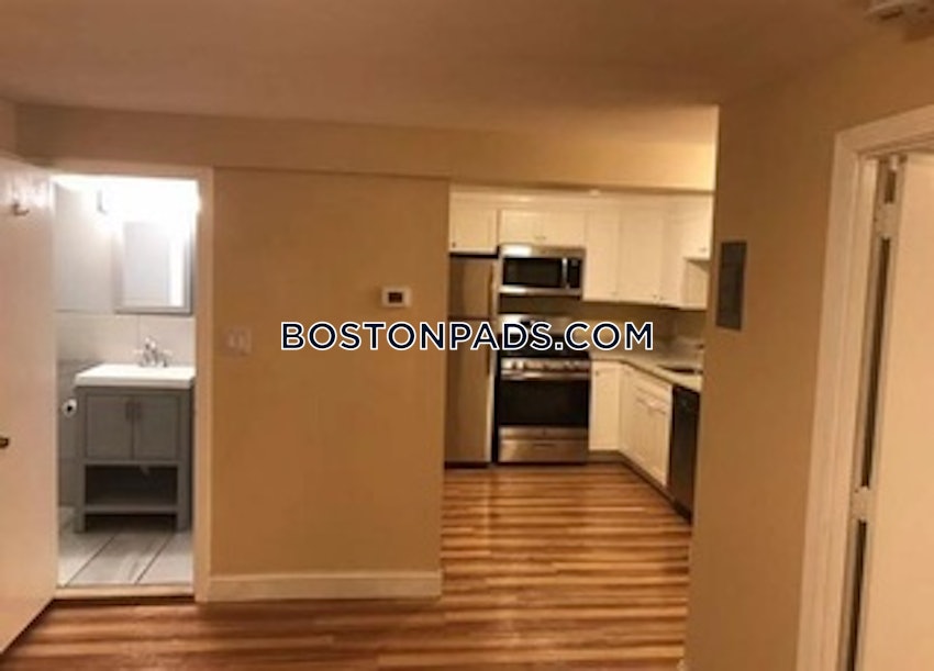 SOMERVILLE - UNION SQUARE - 1 Bed, 1 Bath - Image 10