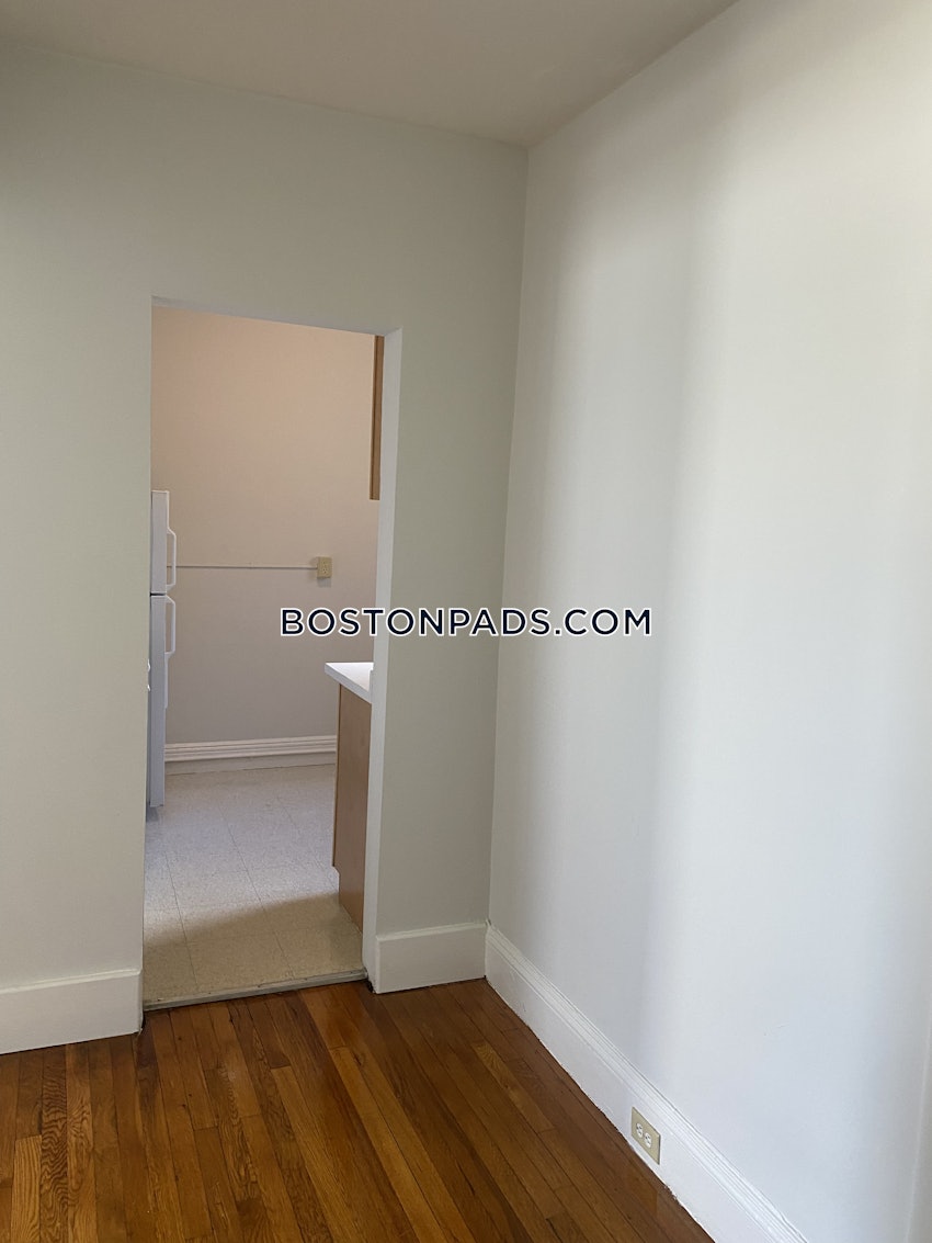 BOSTON - MISSION HILL - 1 Bed, 1 Bath - Image 8