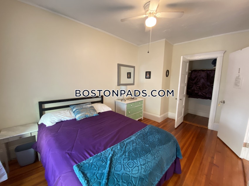 REVERE - 2 Beds, 1 Bath - Image 4