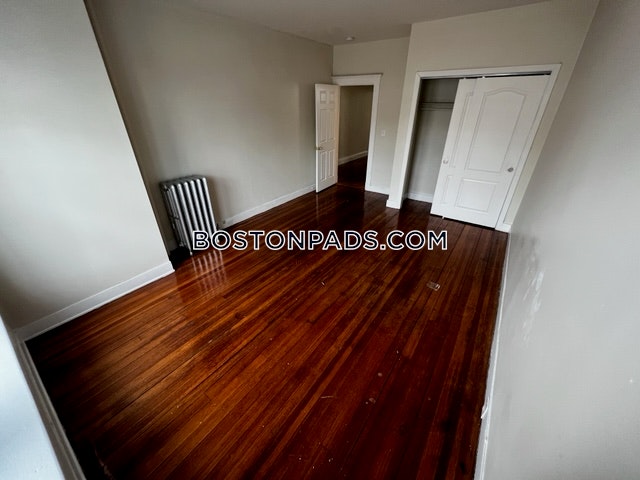 Boston - 3 Beds, 1 Baths