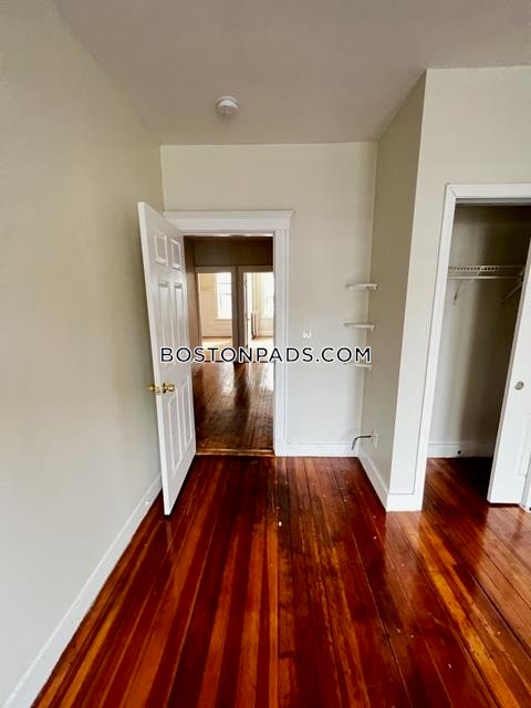 Boston - 3 Beds, 1 Baths