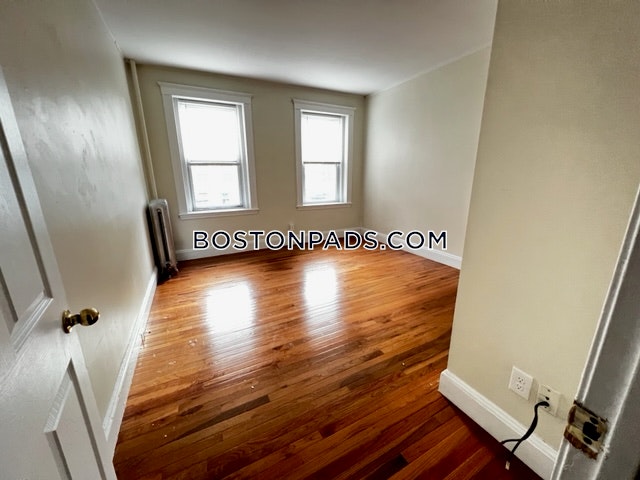 Boston - 3 Beds, 1 Baths