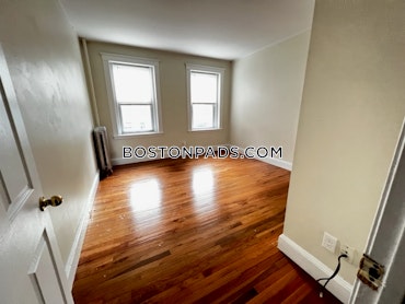 Boston - 3 Beds, 1 Baths