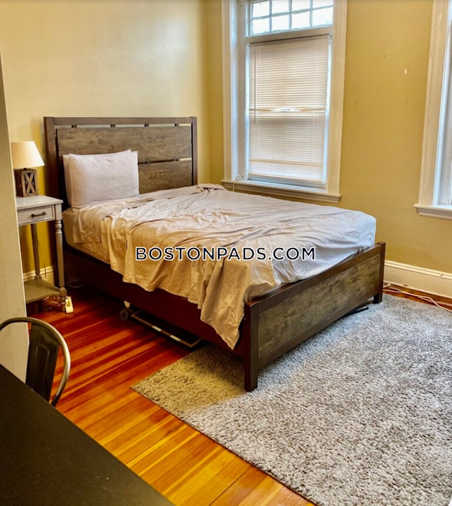 Brookline - $4,740+ /mo