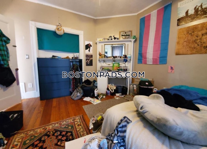 Roxbury Crossing - $3,900+ /month