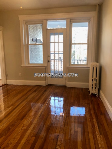 Boston - 2 Beds, 1 Baths