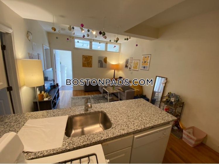 Egmont St., Brookline