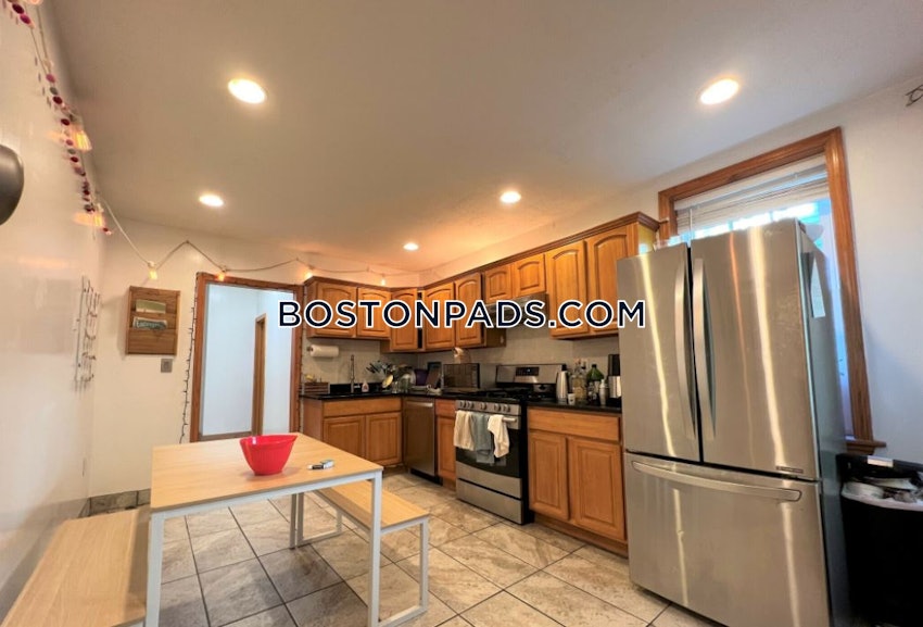 BROOKLINE- COOLIDGE CORNER - 5 Beds, 2 Baths - Image 8