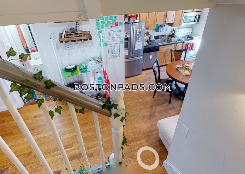 BOSTON - NORTHEASTERN/SYMPHONY - 5 Beds, 2 Baths - Image 6