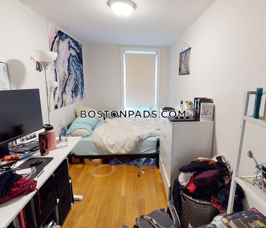 BOSTON - NORTHEASTERN/SYMPHONY - 5 Beds, 2 Baths - Image 7