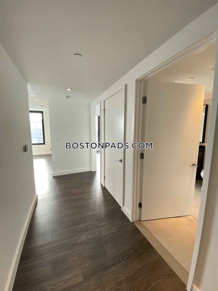 BOSTON - SEAPORT/WATERFRONT - 3 Beds, 2 Baths - Image 16