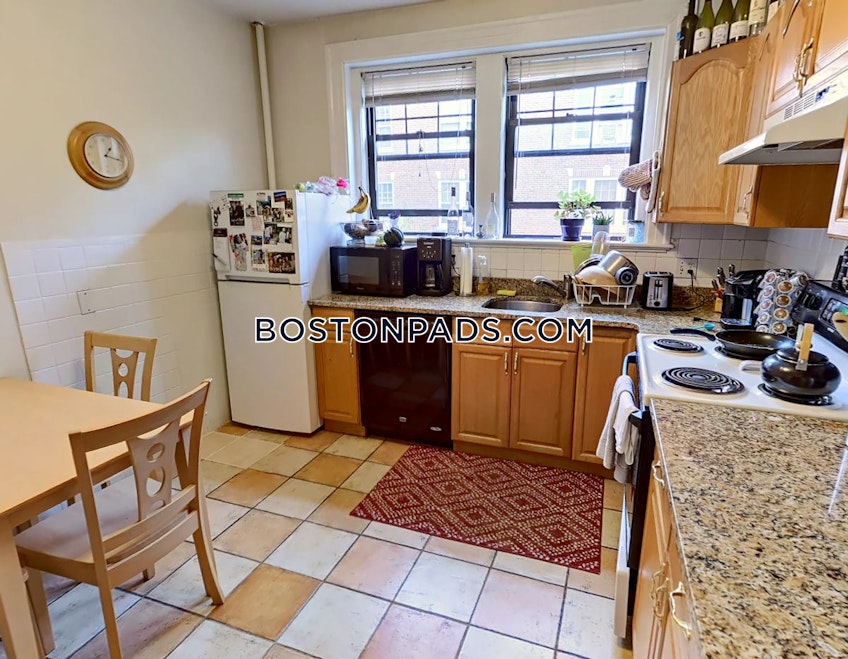 Brookline - $4,700+ /month