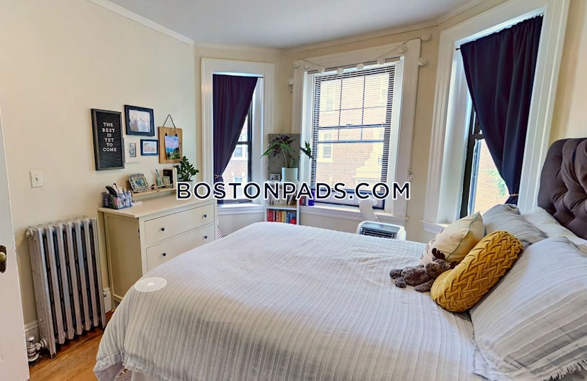 Brookline - $4,700+ /month