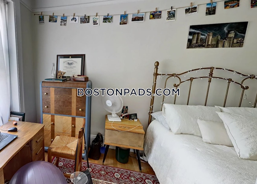 BROOKLINE- COOLIDGE CORNER - 4 Beds, 2 Baths - Image 5