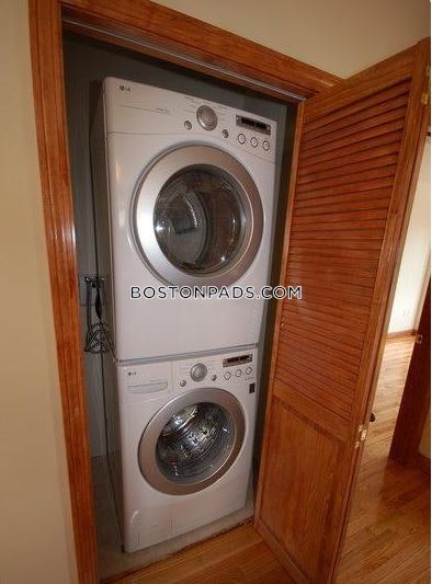 Boston - 4 Beds, 2 Baths