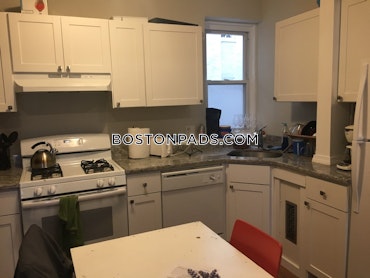 Boston - 3 Beds, 2 Baths