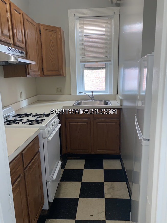 Boston - $4,100+ /mo