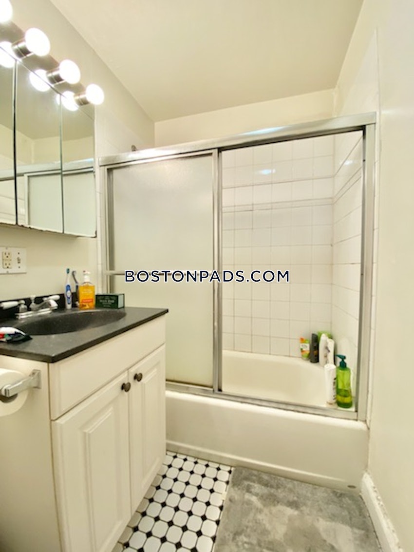 BOSTON - LOWER ALLSTON - 3 Beds, 1.5 Baths - Image 5