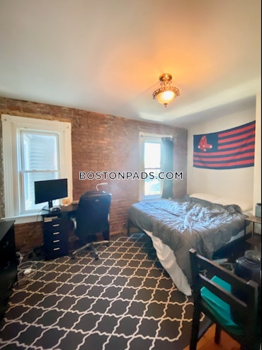 Boston - 3 Beds, 1.5 Baths