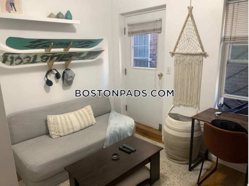 BOSTON - NORTH END - 2 Beds, 2 Baths - Image 13