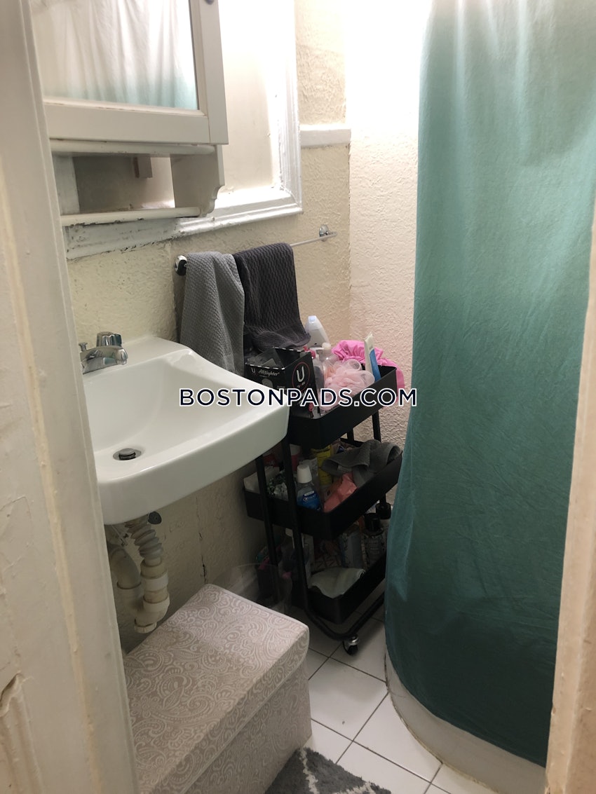 BOSTON - BEACON HILL - 3 Beds, 1 Bath - Image 17