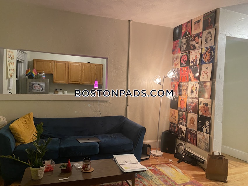 BOSTON - NORTHEASTERN/SYMPHONY - 3 Beds, 1 Bath - Image 5