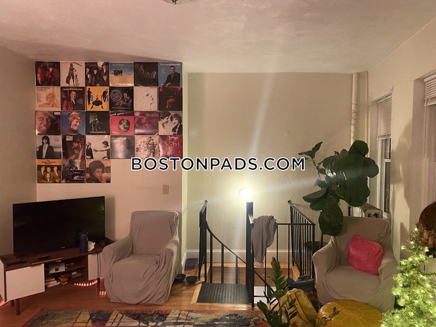 BOSTON - NORTHEASTERN/SYMPHONY - 3 Beds, 1 Bath - Image 1