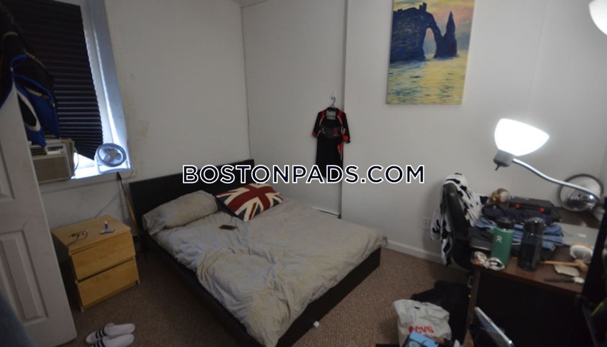 BOSTON - NORTHEASTERN/SYMPHONY - 5 Beds, 2 Baths - Image 7