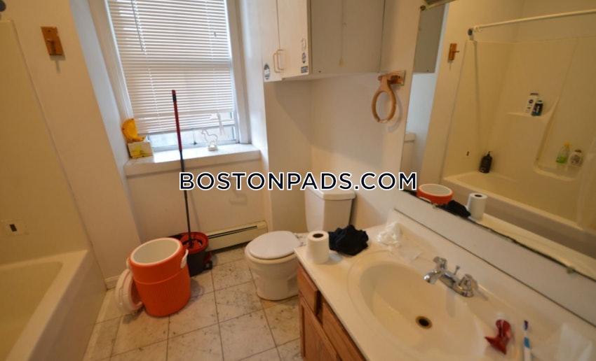 BOSTON - NORTHEASTERN/SYMPHONY - 5 Beds, 2 Baths - Image 19