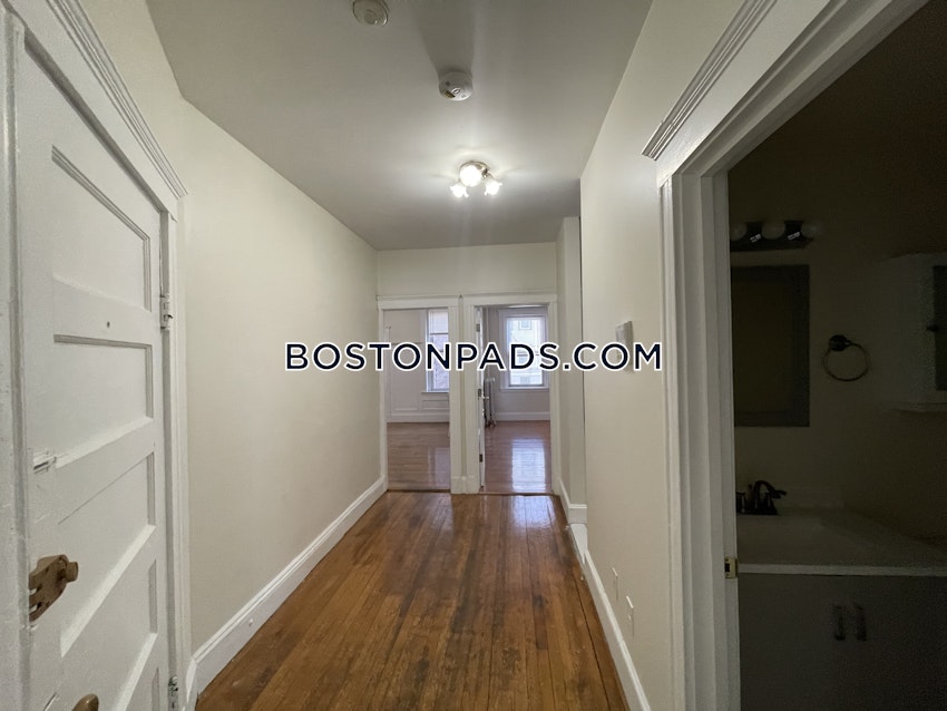 BOSTON - ALLSTON - 3 Beds, 1 Bath - Image 26