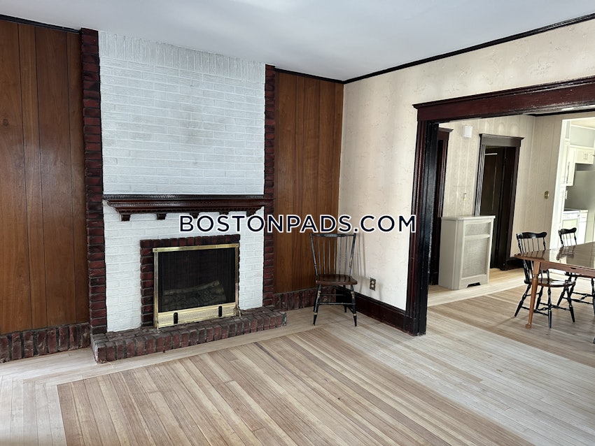 MEDFORD - TUFTS - 7 Beds, 2 Baths - Image 31