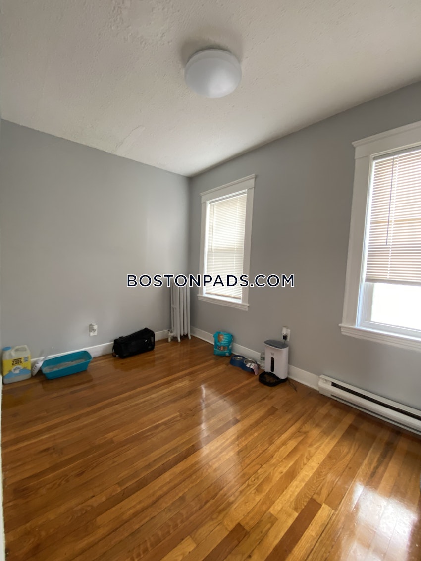 BOSTON - ROSLINDALE - 2 Beds, 1 Bath - Image 6