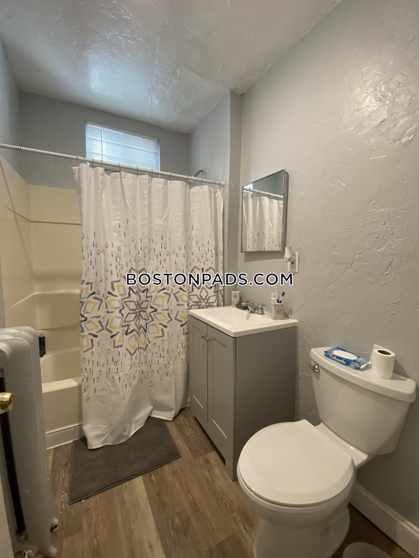 BOSTON - ROSLINDALE - 2 Beds, 1 Bath - Image 24