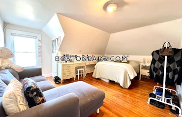 Boston - 4 Beds, 1 Baths