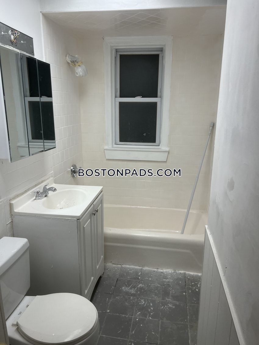 BOSTON - DORCHESTER - FIELDS CORNER - 3 Beds, 1 Bath - Image 9