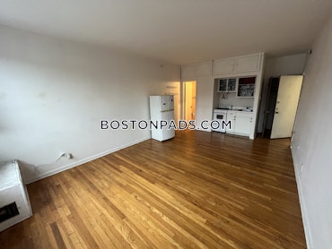 Boston - 0 Beds, 1 Baths