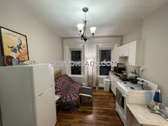 Quint Ave./>, Boston