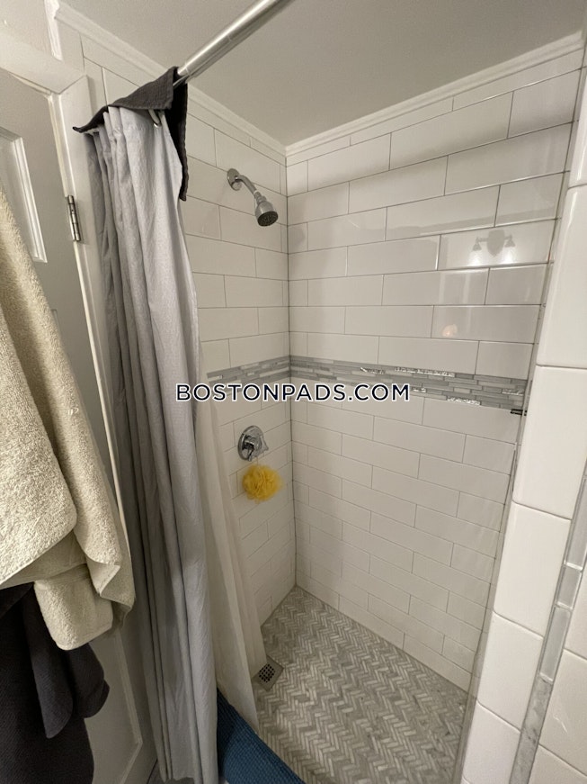 Boston - $2,700+ /mo