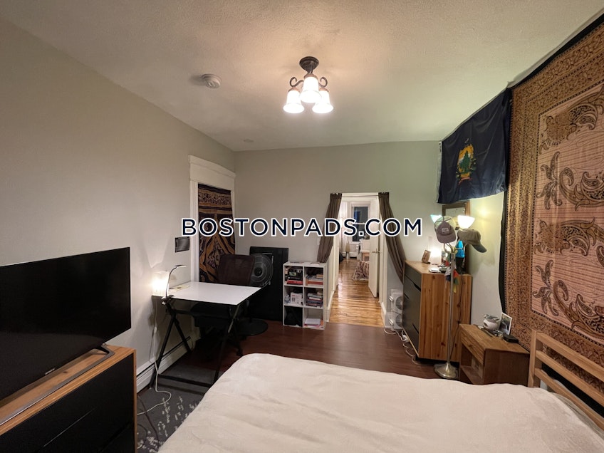 Boston - $2,700+ /month