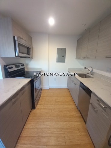 Boston - 2 Beds, 2 Baths