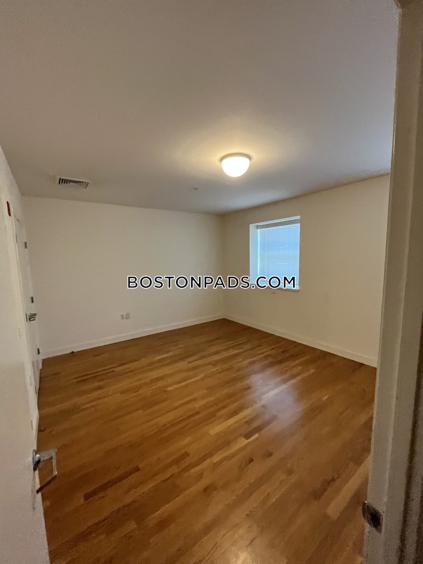 BOSTON - DORCHESTER - GROVE HALL - 3 Beds, 2 Baths - Image 4