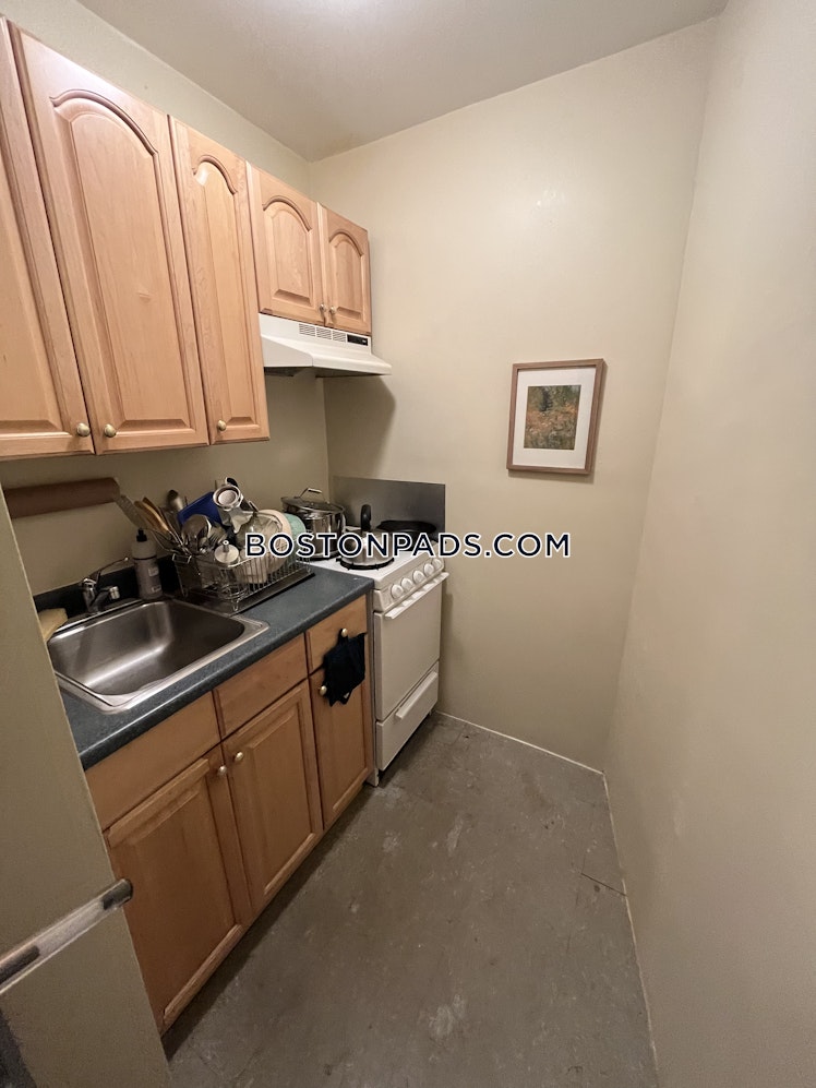 Hemenway St., Boston