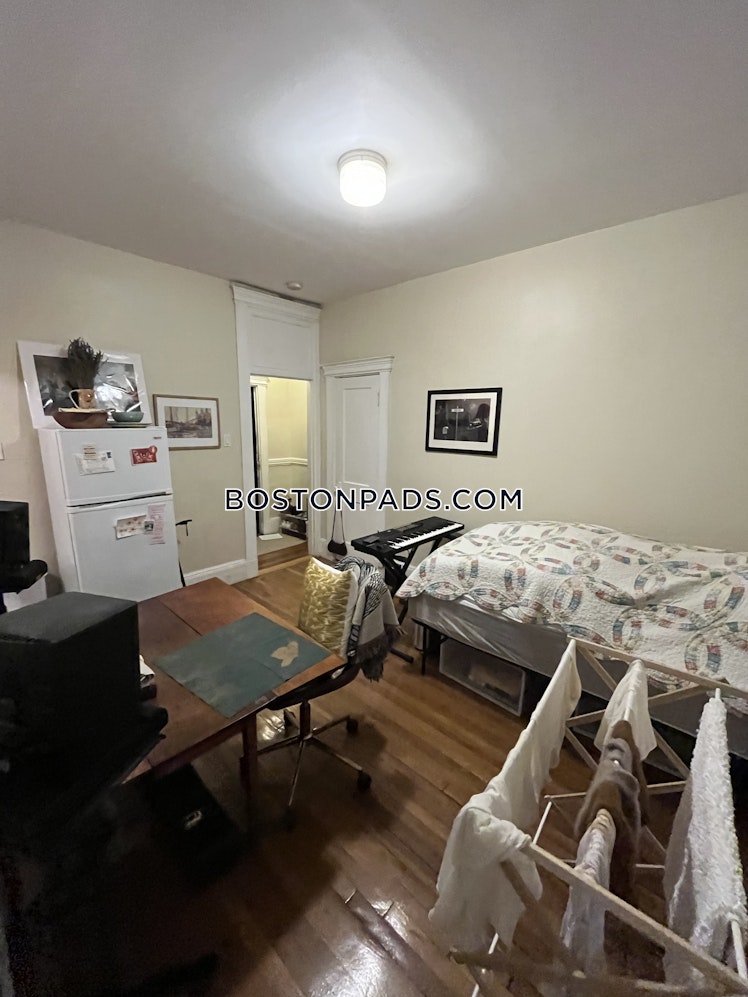 Hemenway St., Boston