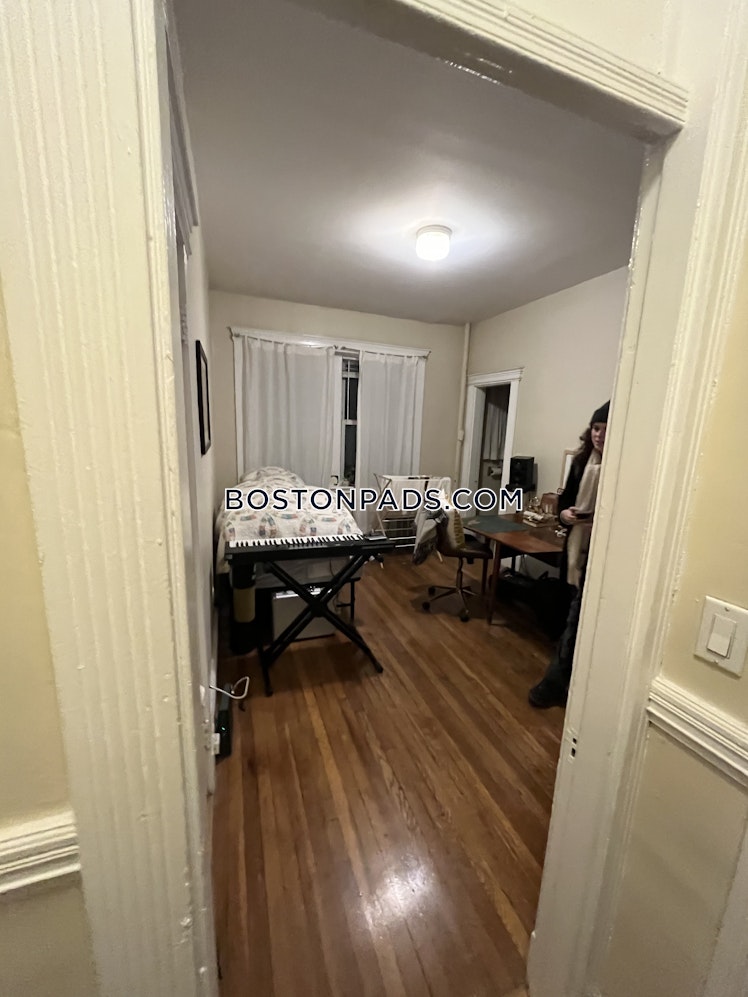 Hemenway St., Boston