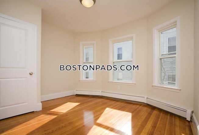Boston - $6,700+ /mo