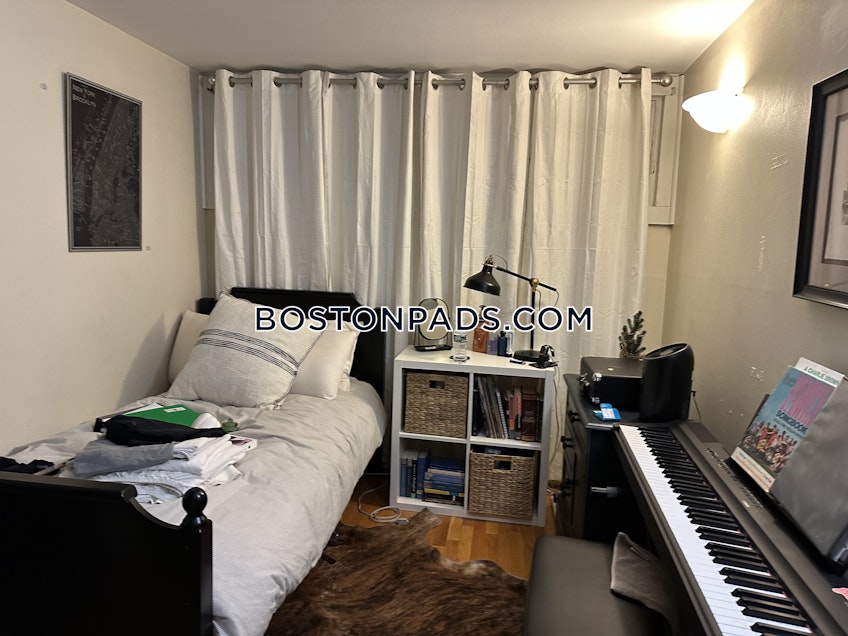 Boston - $4,700+ /month
