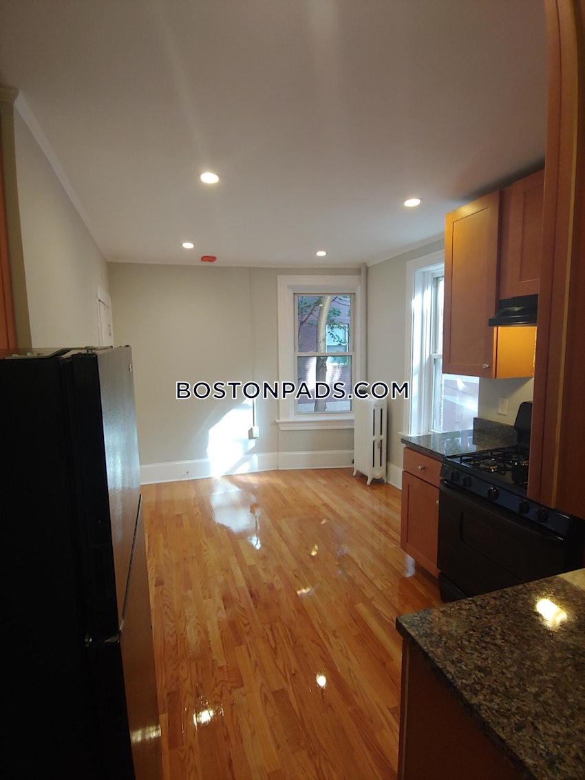 BOSTON - BEACON HILL - 2 Beds, 1 Bath - Image 1